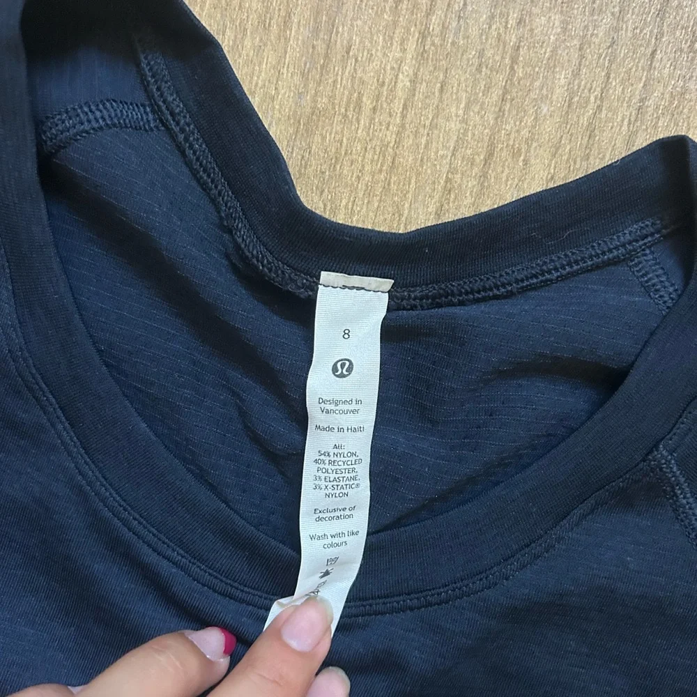 Lululemon Navy Blue Swiftly Tee - Picture 2 of 3